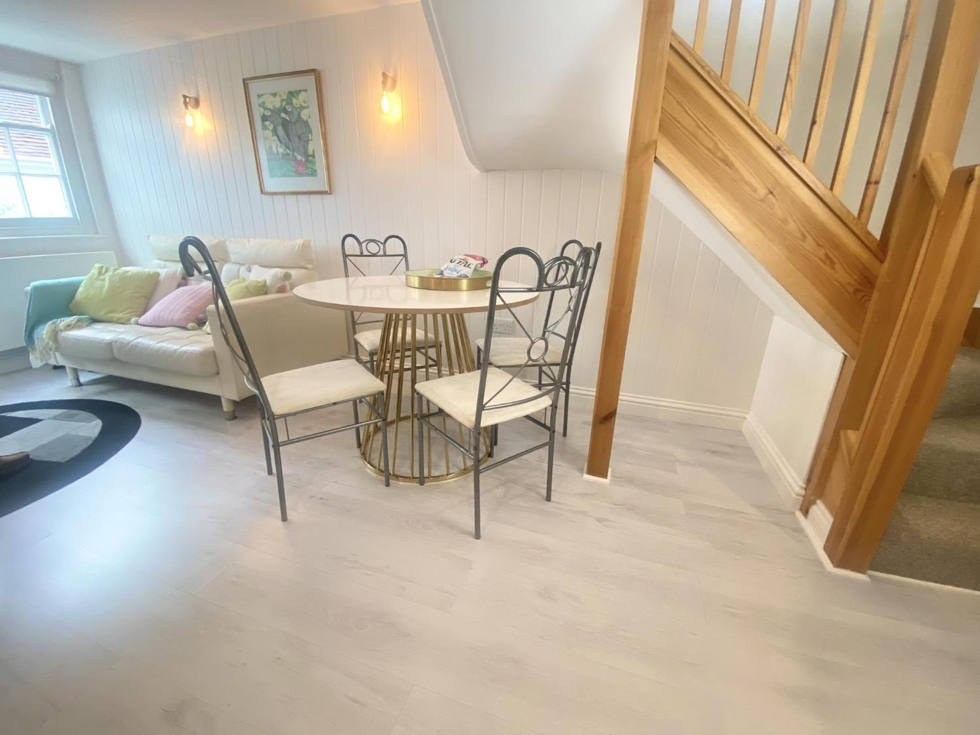 Stylish Cottage With Quay And River View Lymington Exterior photo
