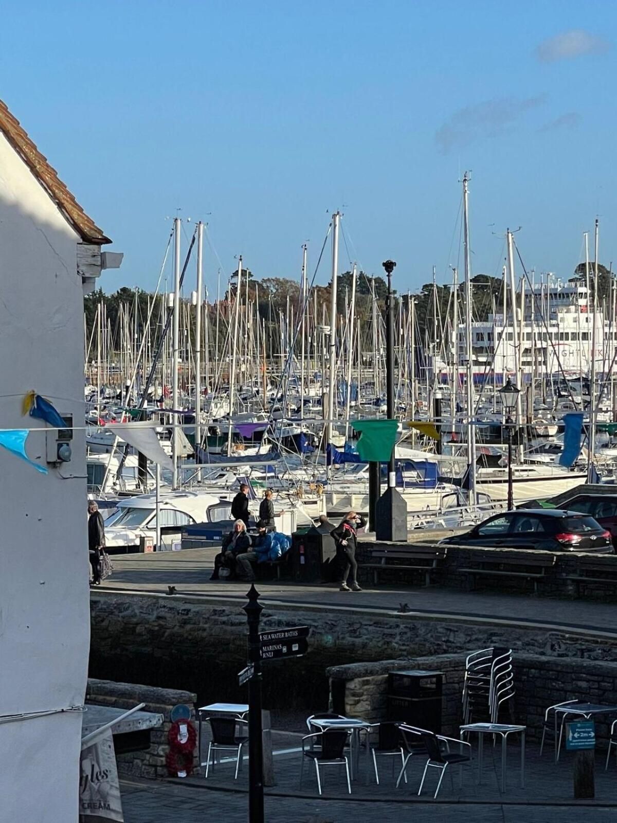 Stylish Cottage With Quay And River View Lymington Exterior photo